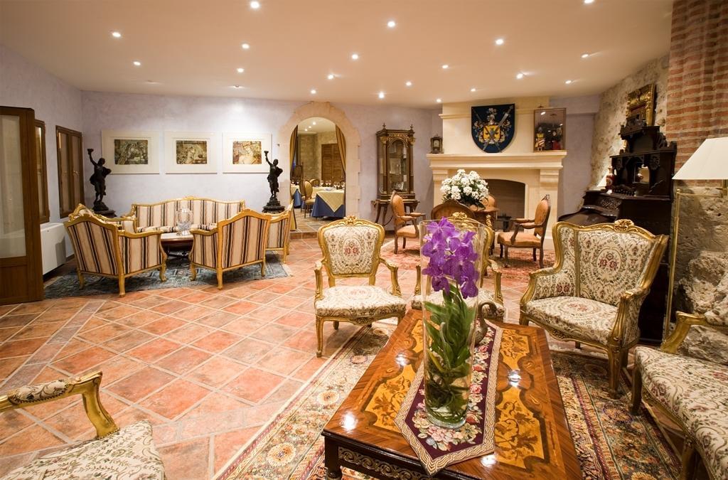 Residencia Real Del Castillo De Curiel Курьель-де-Дуэро Экстерьер фото